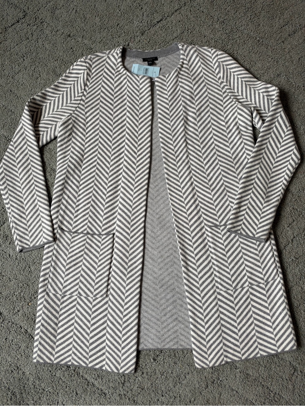 Ann Taylor Gray & White Chevron Collarless Blazer